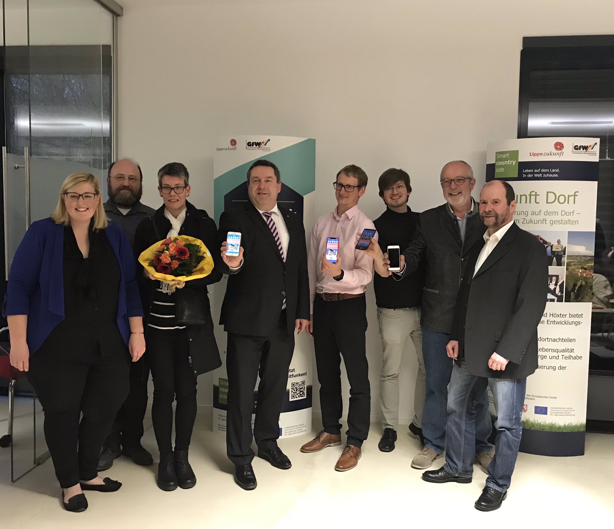 Fraunhofer IESE - Einblicke in DorfFunk und DorfPages